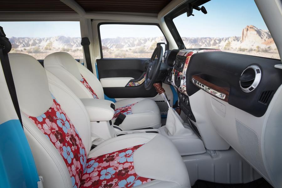  Jeep Wrangler Chief Concept 2015 года  (фото 15 из 22)